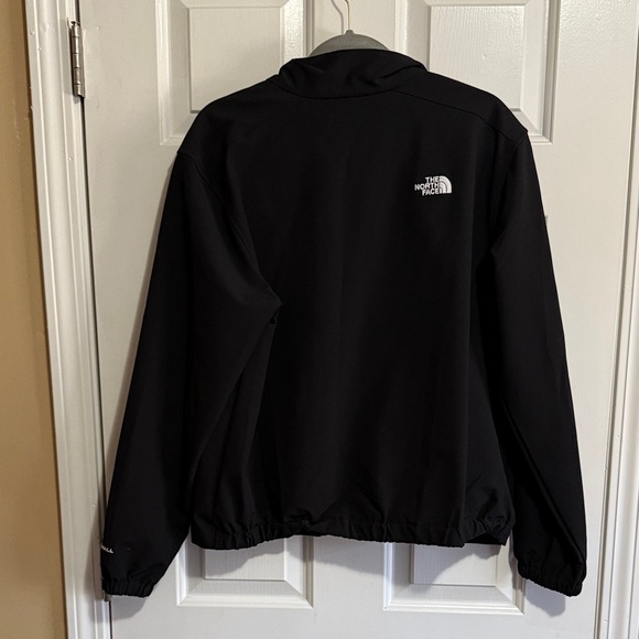 The North Face Women’s Black Performance Jacket- Wind Breaker - Picture 4 of 4